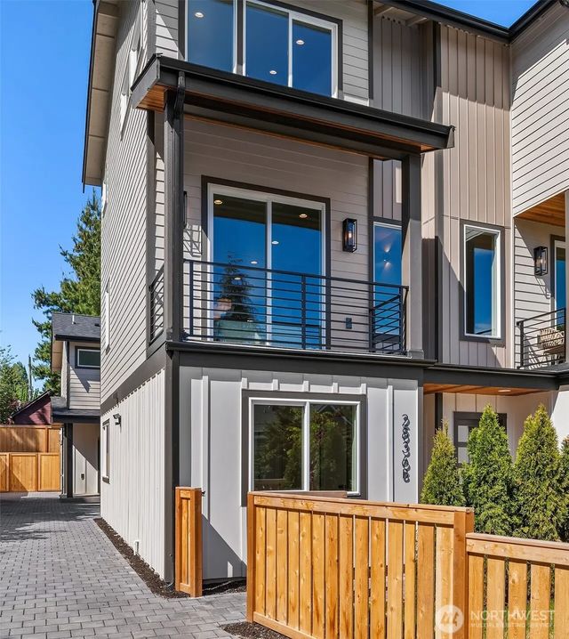 2836 Nw 73rd Street B, Seattle