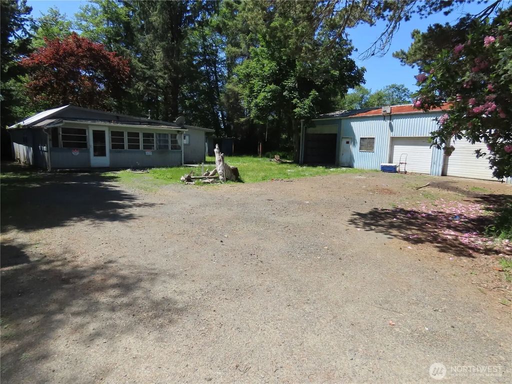 1047 Pine Street, Grayland