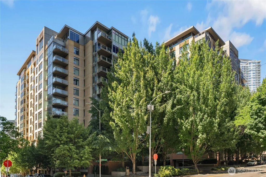 900 Lenora Street W300, Seattle