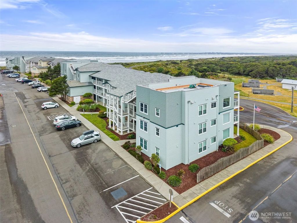 1600 W Ocean Avenue 1039, Westport