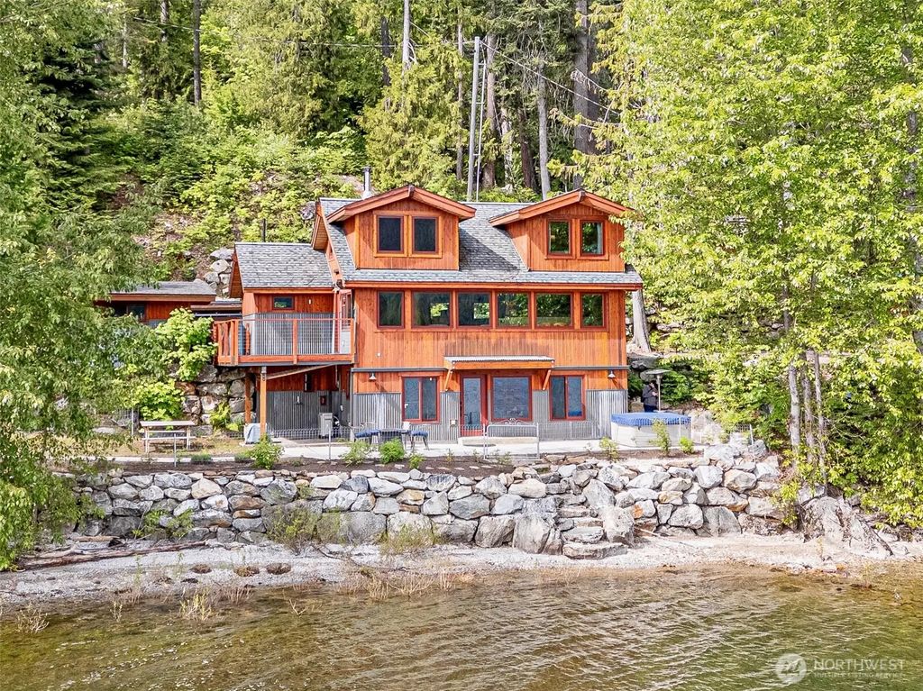 16120 Cedar Brae Road, Leavenworth