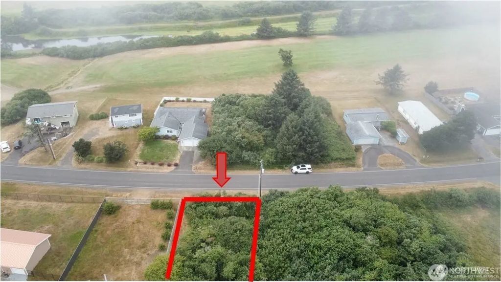 618 Canal Drive Ne, Ocean Shores