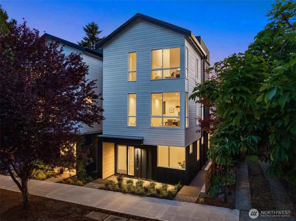 823 B 17th Avenue, Seattle