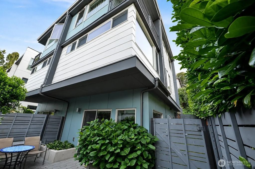 2651 22nd Avenue W A, Seattle