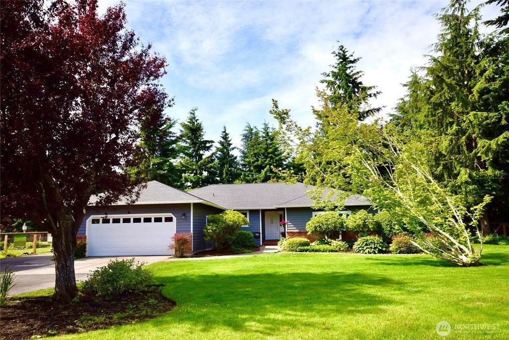 42 Ioka Road, Sequim