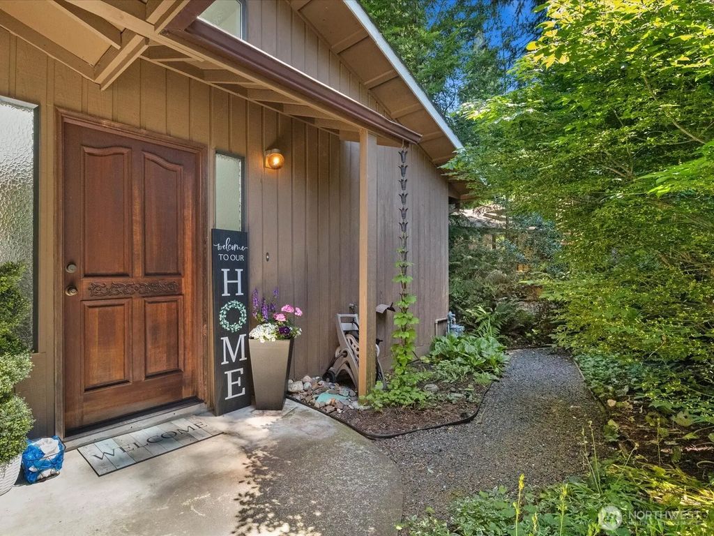17116 Gravenstein Road, Bothell