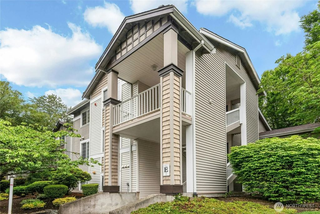 25235 Se Klahanie Boulevard E305, Sammamish