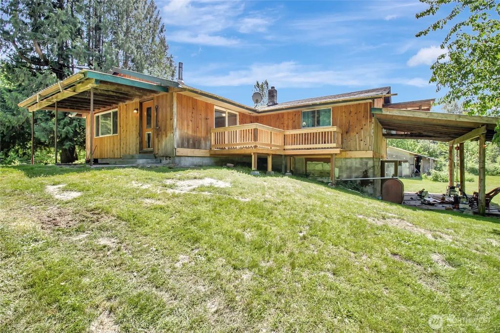 30720 Sauk Prairie Road, Darrington