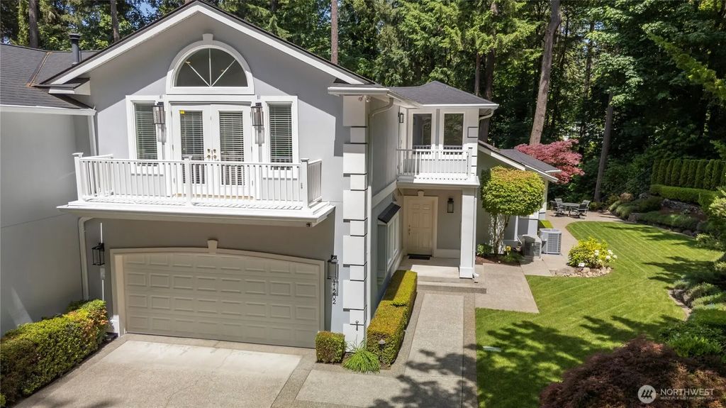 11202 Greystone Drive Sw, Lakewood