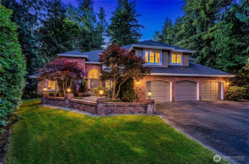 21310 Ne 101st Court, Redmond