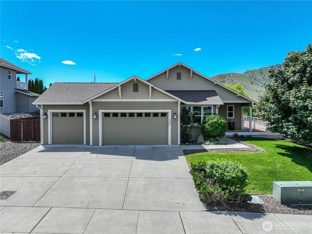 1000 Sunset Lane, Chelan