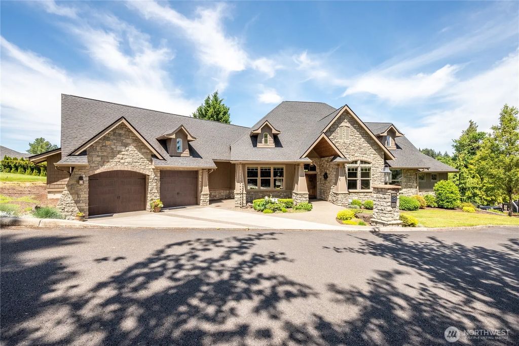 2375 Trillium, Longview