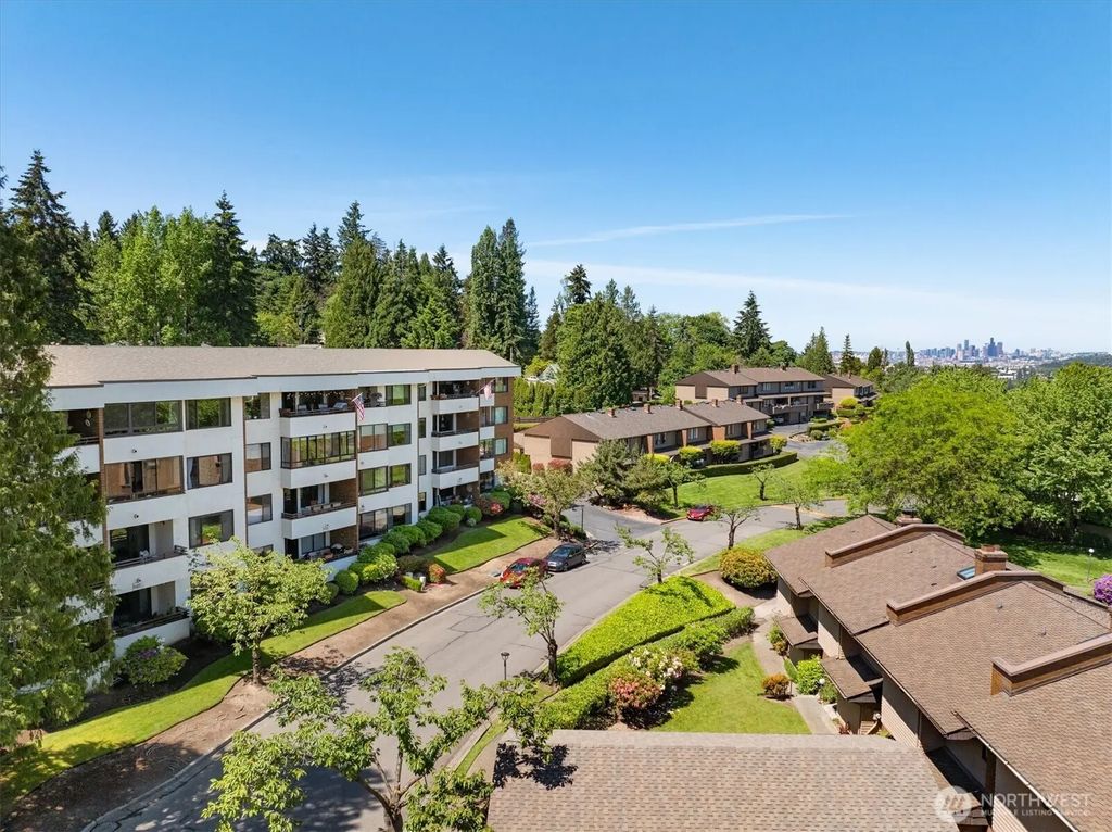 10823 Glen Acres Drive S D, Seattle