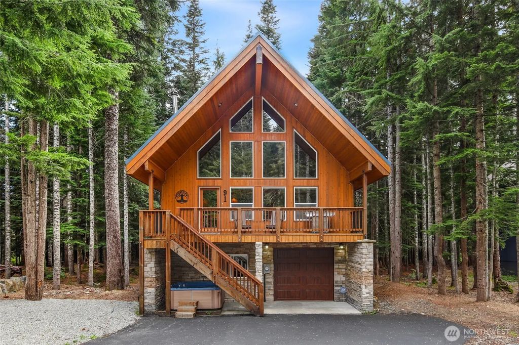 91 Mountain Home Rd, Snoqualmie Pass