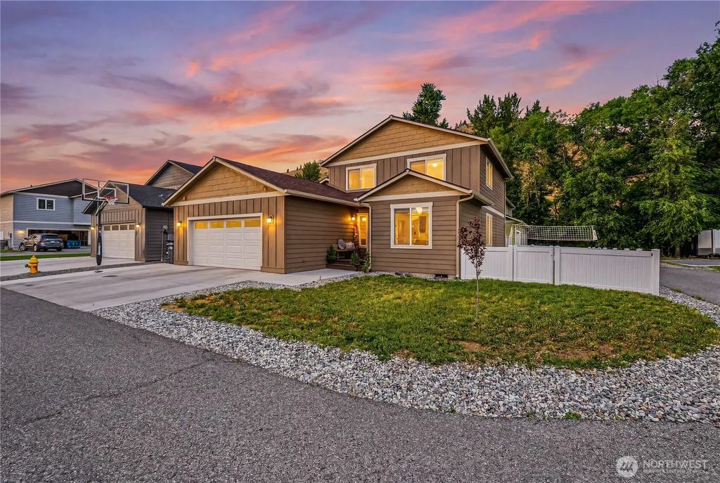 410 Riverside Meadow, Cashmere