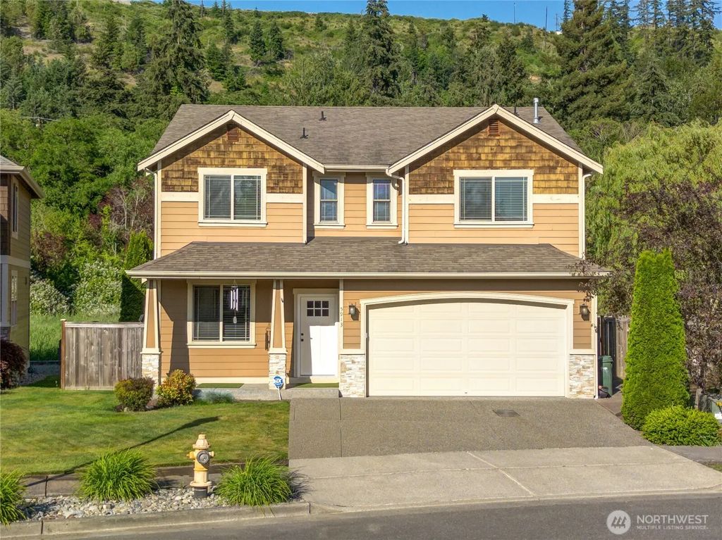 5913 164th Avenue Ct E, Sumner