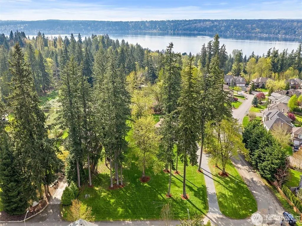 409 Xx 209th Avenue Se, Sammamish