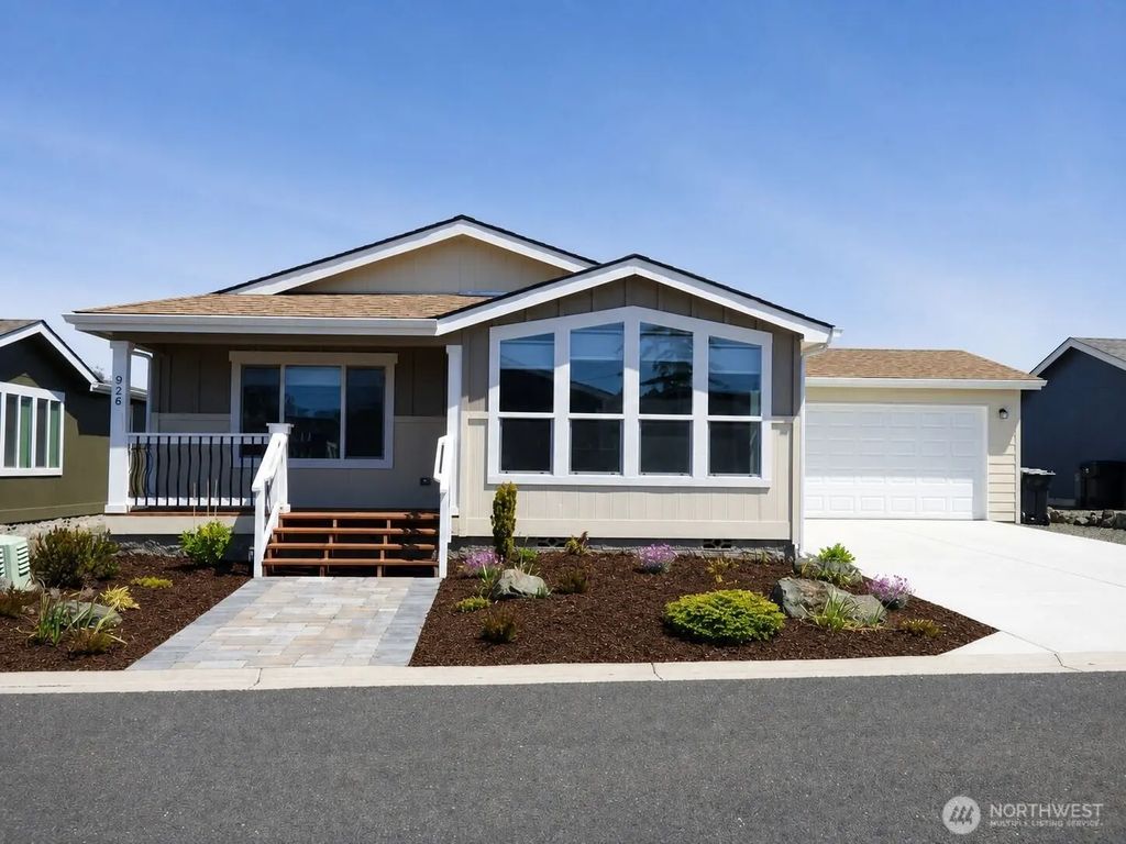 926 N Rock Rose Avenue, Sequim