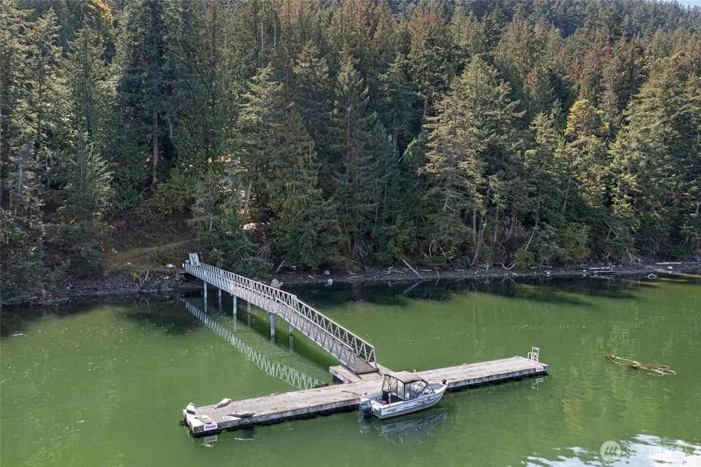 142 Hideaway Lane, Stuart Island