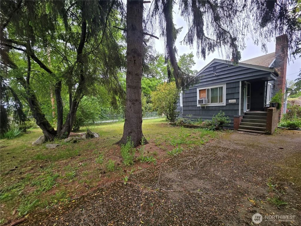 2500 S 208th Street, SeaTac