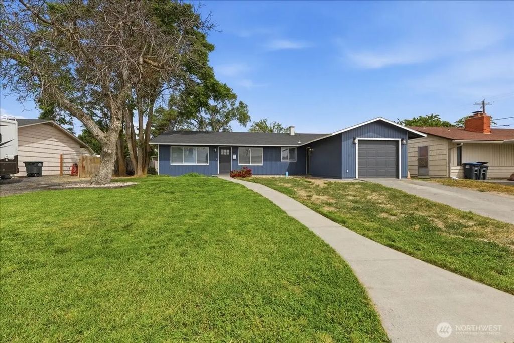 262 N Earl Road, Moses Lake