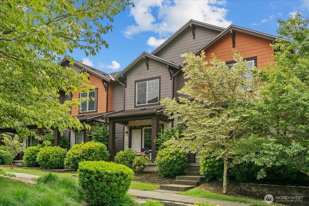 15652 Ne 103rd Court 103, Redmond