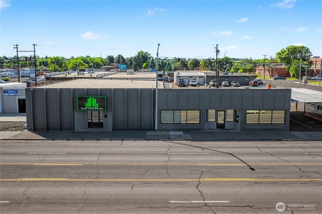 417 W Broadway Avenue, Moses Lake