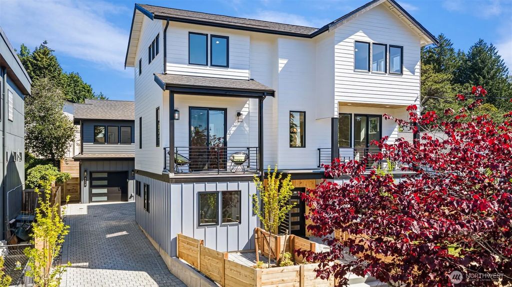 4116 Ne 60th Street B, Seattle
