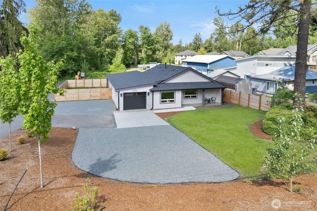20103 75th Avenue Ne, Kenmore