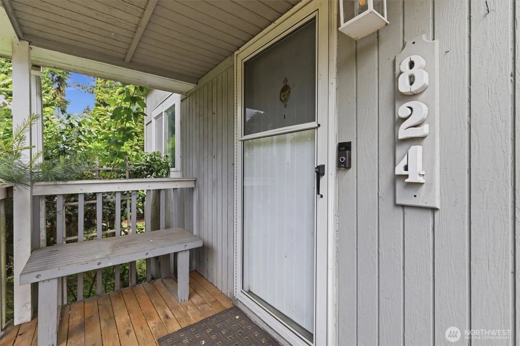 824 S 146th Street, Burien