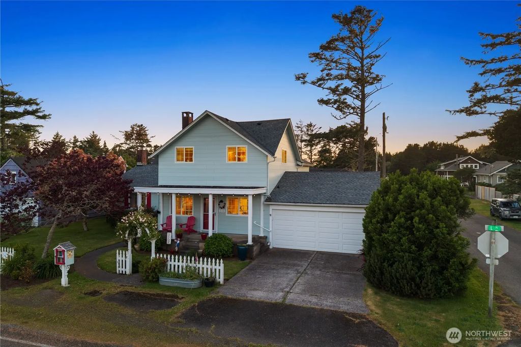 5015 L Place, Seaview