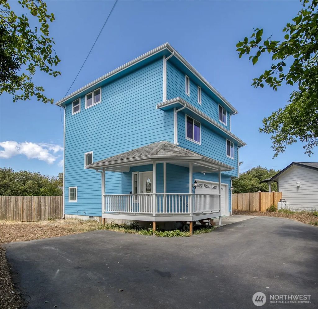 251 Ocean Shores Boulevard Sw, Ocean Shores