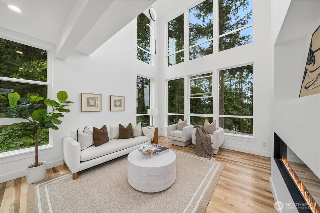 21037 Ne 15th Street, Sammamish