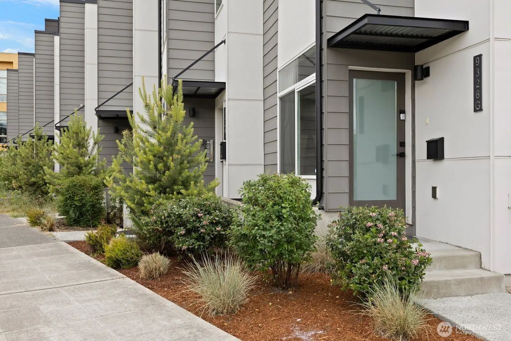9326 Renton Avenue S G, Seattle