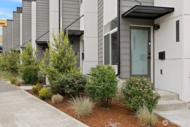 9326 Renton Avenue S G, Seattle
