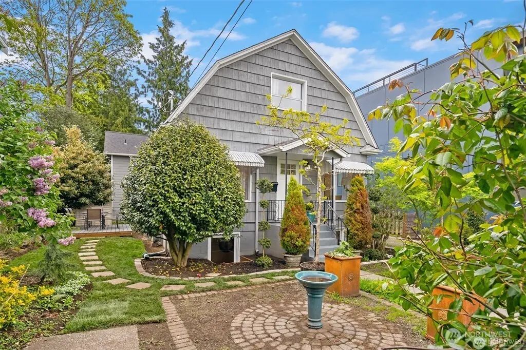 5548 27th Avenue Ne A, Seattle