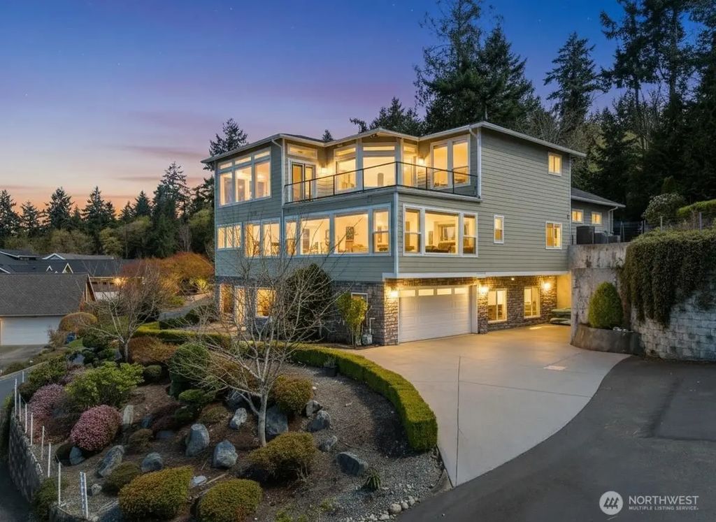 2318 Sunnyside Heights Drive, Steilacoom