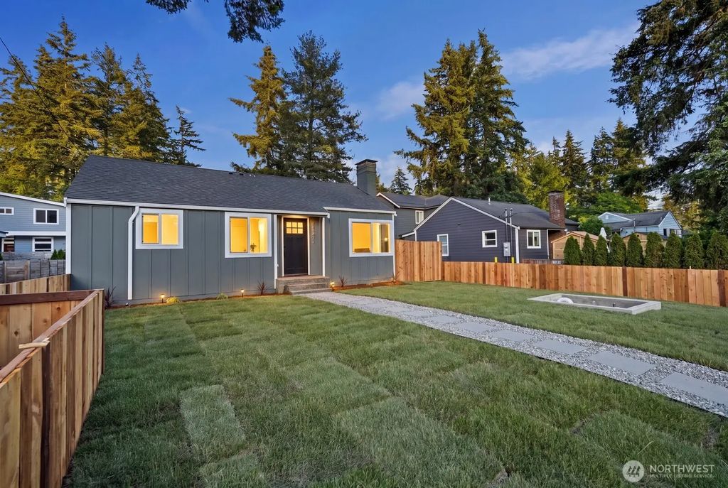 12042 5th Avenue Ne, Seattle