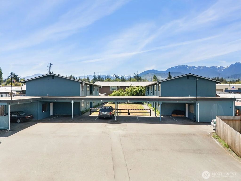 2938 E Walnut Street, Port Angeles