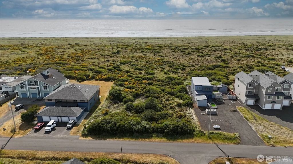 1017 S Sand Dune Ave Sw, Ocean Shores