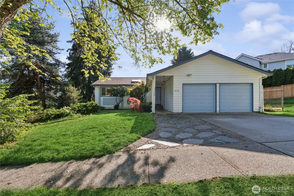 16226 Ne 57th Street, Redmond