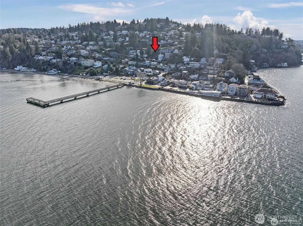6726 Soundview Drive Ne, Tacoma