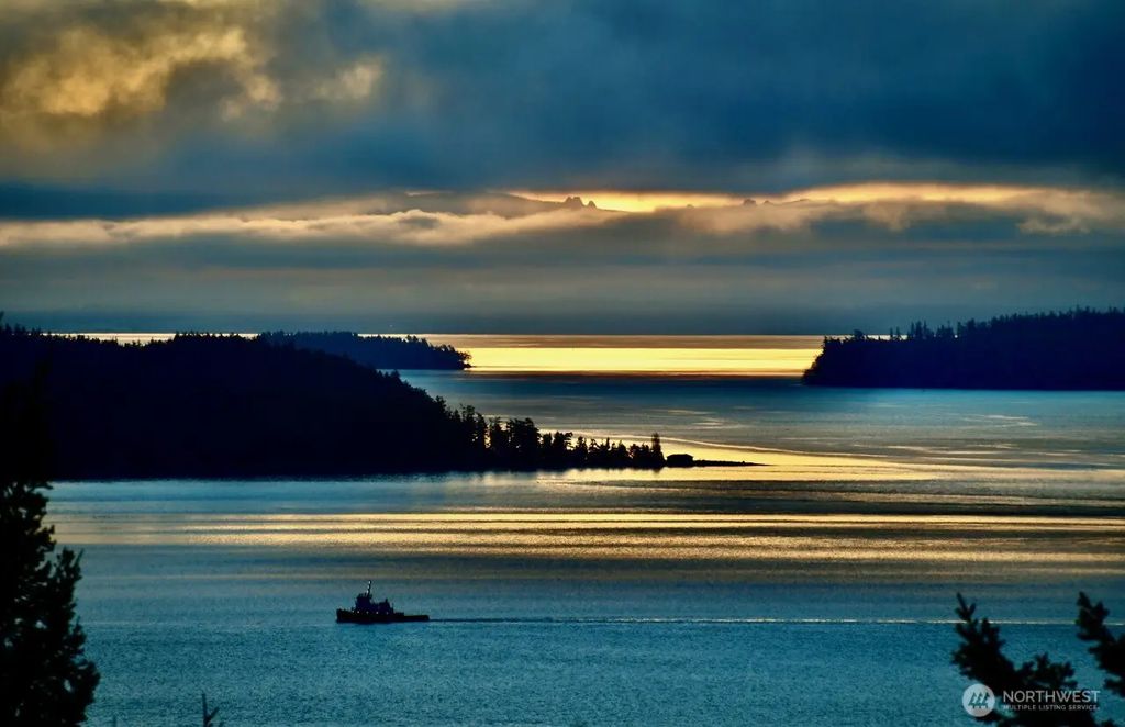 206 Upper Cow Hill Road, Orcas Island