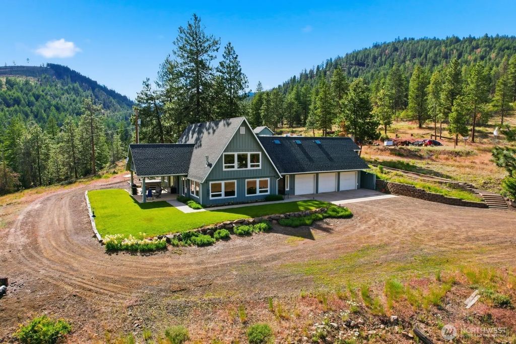 7895 N Fork Road, Yakima