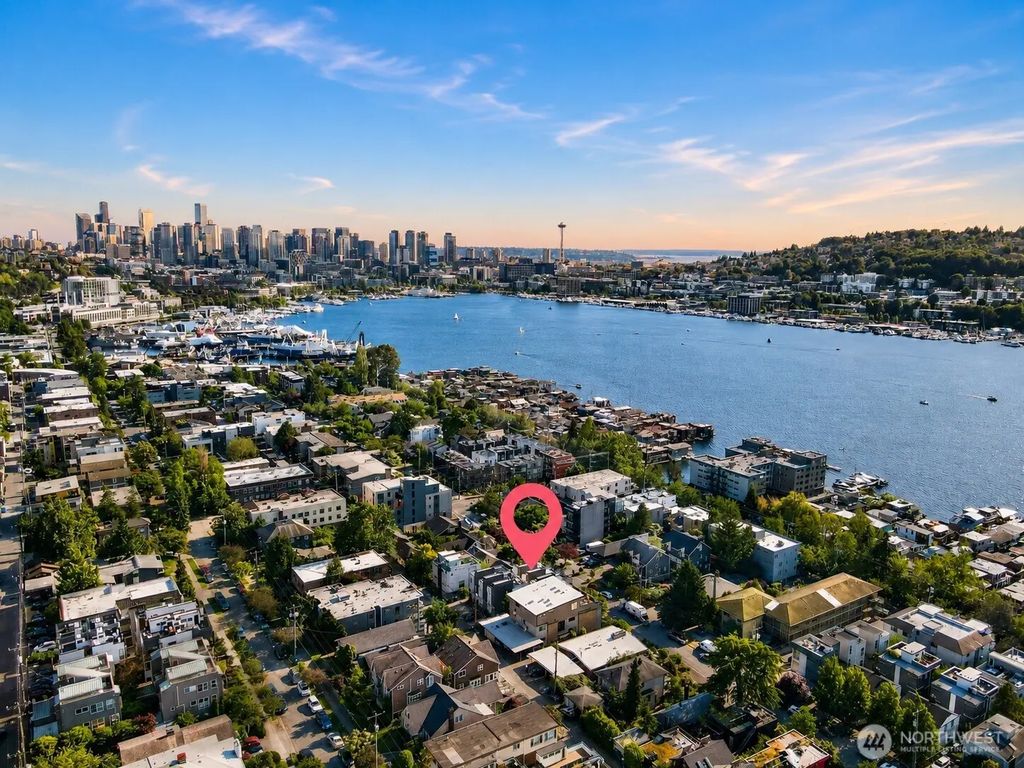 2326 Minor Avenue E B, Seattle