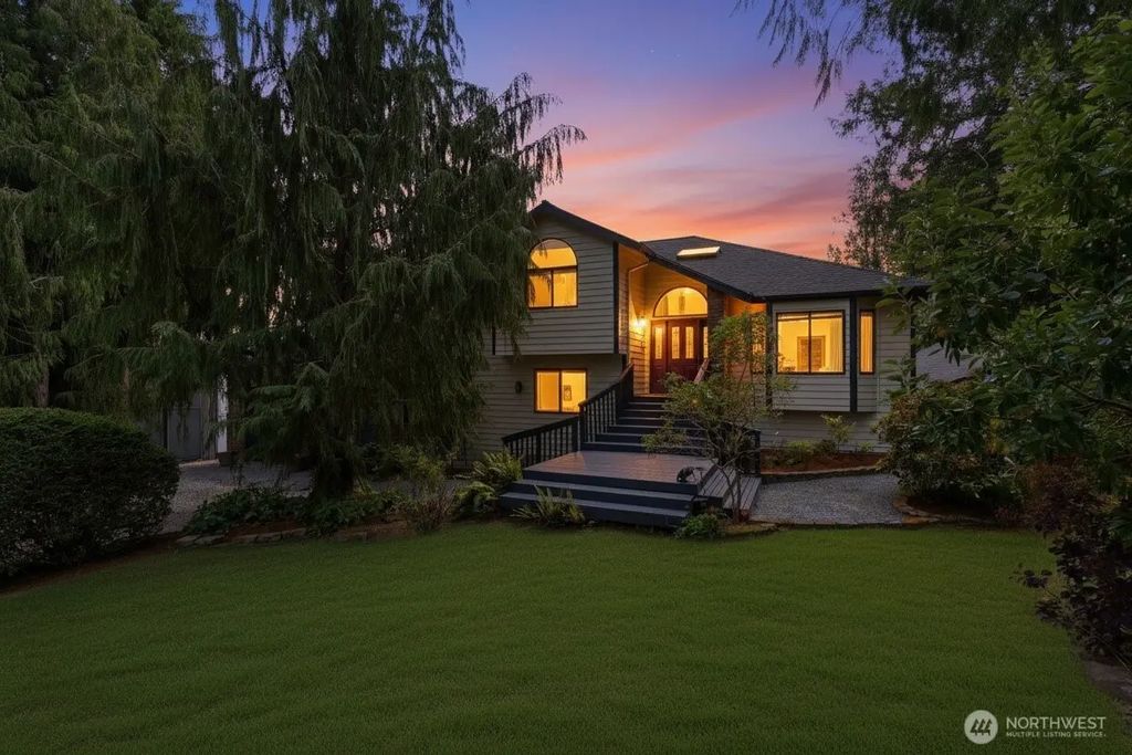 11525 76th Avenue Nw, Tulalip