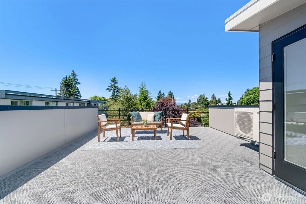 8711 15th Avenue Nw A, Seattle