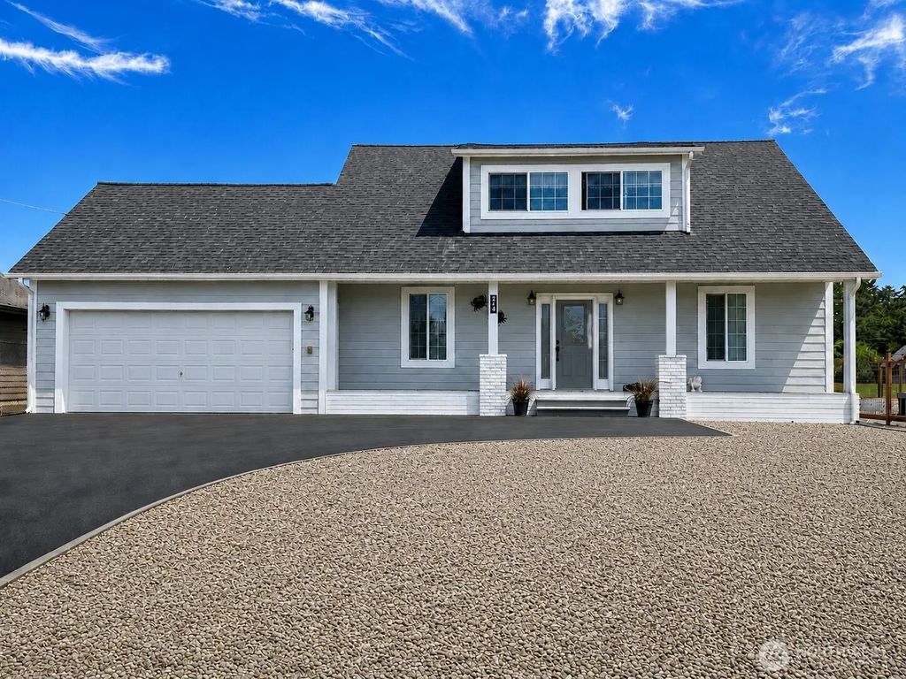 214 Canal Drive Ne, Ocean Shores