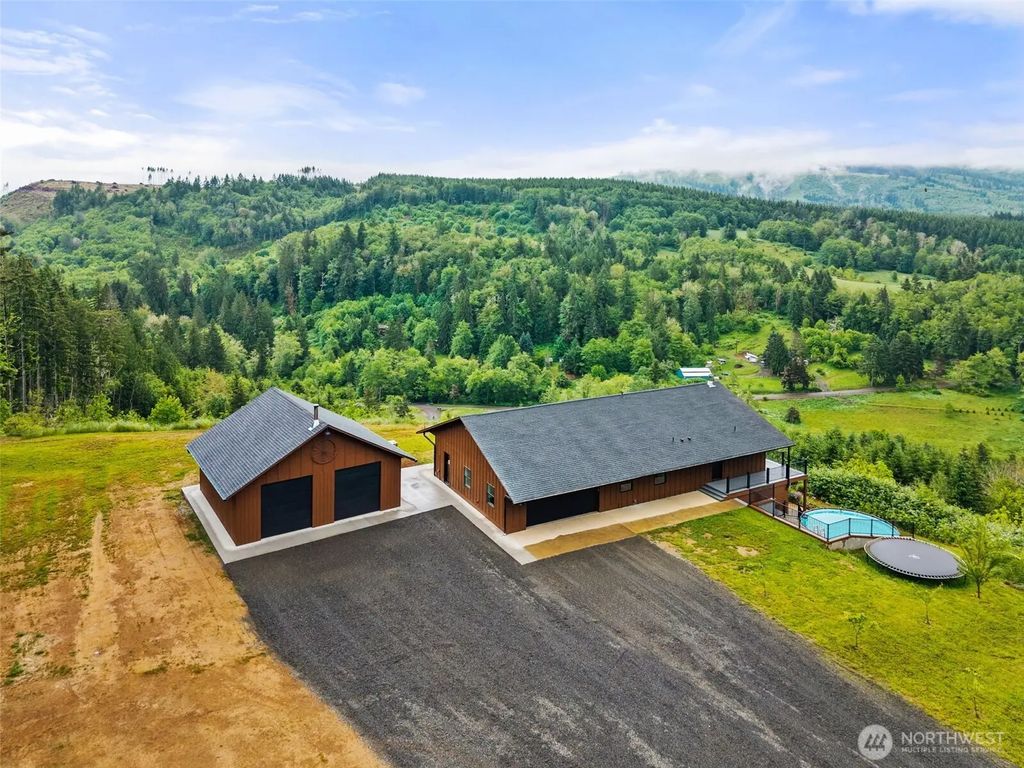 484 Salmon Creek Road, Mossyrock