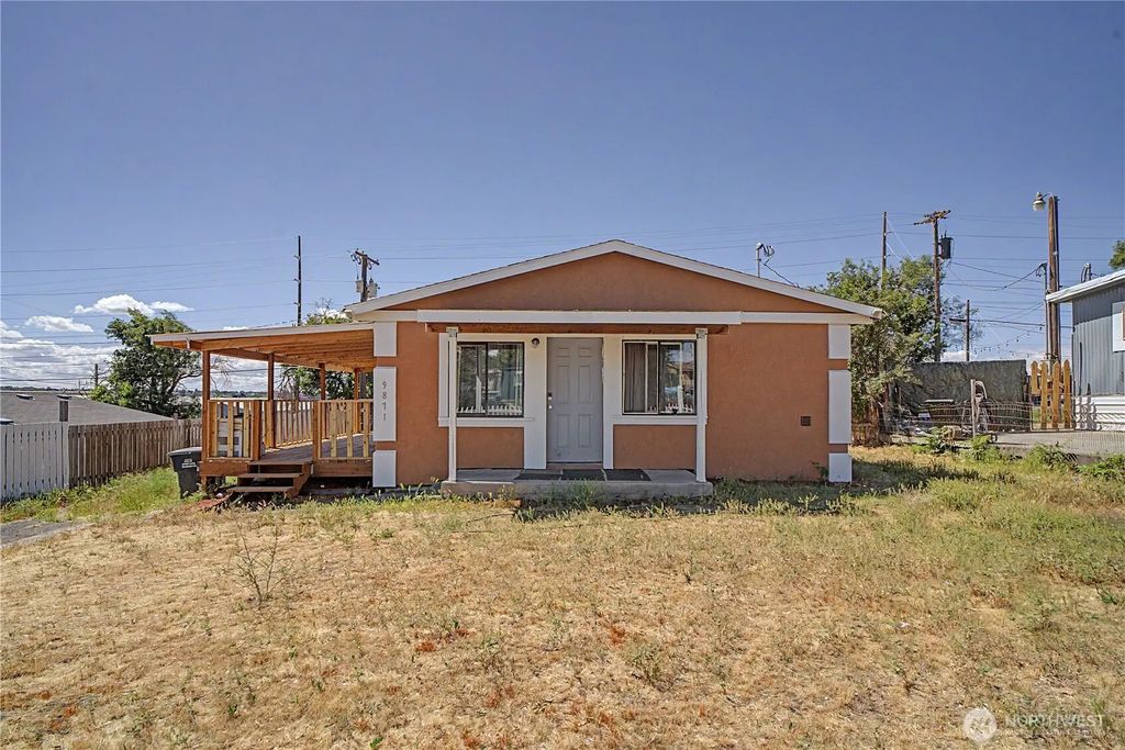 9871 Highland Drive Ne, Moses Lake